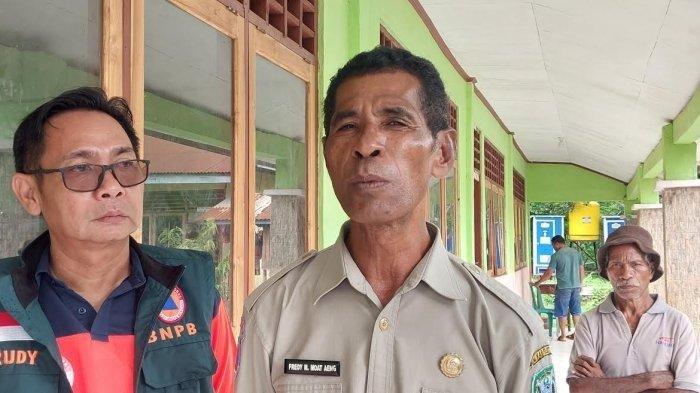 FREDY AENG - Kalak BPBD Flores Timur, Fredy Moat Aeng, memberikan keterangan soal pembangunan rumah contoh untuk penyintas erupsi Gunung Lewotobi.