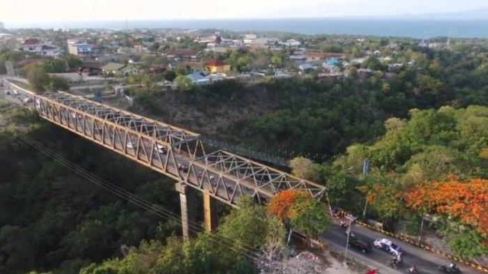 Jembatan Liliba di jalan Piet A Talo Kota Kupang tampak dari udara.