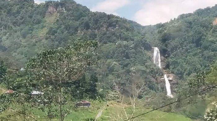Keindahan air terjun Cunca Lega di Kampung Puramg-Nanu, Desa Tebo, Kecamatan Rahong Utara, Kab. Manggarai, NTT, Selasa, (24/5/2022).