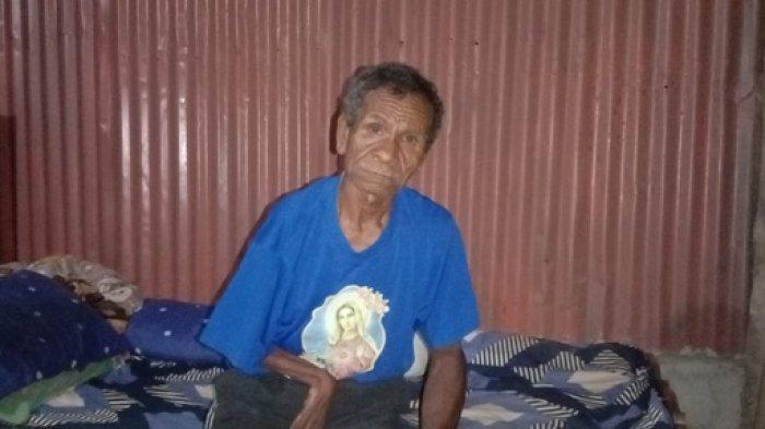 Difabel di Kabupaten TTU saat sedang berada di dalam kamarnya, Selasa (13/5/2025)
