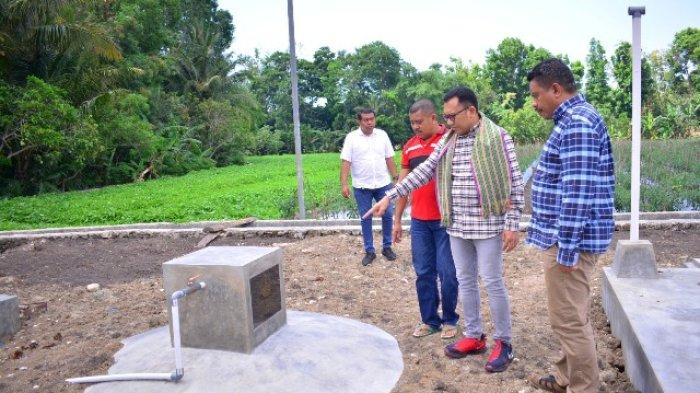 Yohanis Fransiskus Lema, S.IP, M.Si atau akrab disapa Ansy Lema mengunjungi
Instalasi Pengolahan Air dan Limbah (IPAL) Ternak di Kelurahan Fatukoa, Kecamatan Maulafa, Kota Kupang, Rabu, 22 November 2023.