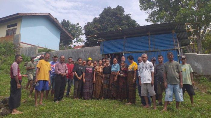 LOKASI KAPELA MBANGGA- Inilah lokasi pembangunan Kapela St. Bernadus Mbangga, Paroki Jopu, Keuskupan Agung Ende. Lahan untuk pembangunan kapela adalah sumbangan dari keluarga besar Fransiskus Wara.