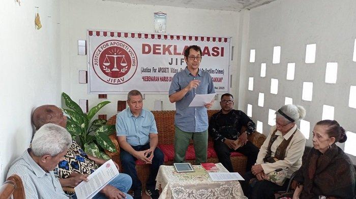 OLGARIO SOARES - Presiden Justice For APODETI Victims - People's Tribunal On Fretilins Crimes (JIFAV), Olgario Miguel Osorio Soares, saat Deklarasi JIFAV, di Kupang, Provinsi NTT, Selasa (27/5/2025).
