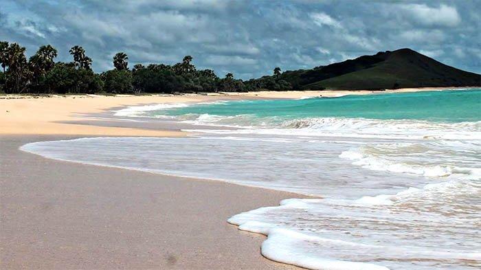 Pantai Liman di Kecamatan Sulamu , Kabupaten Kupang