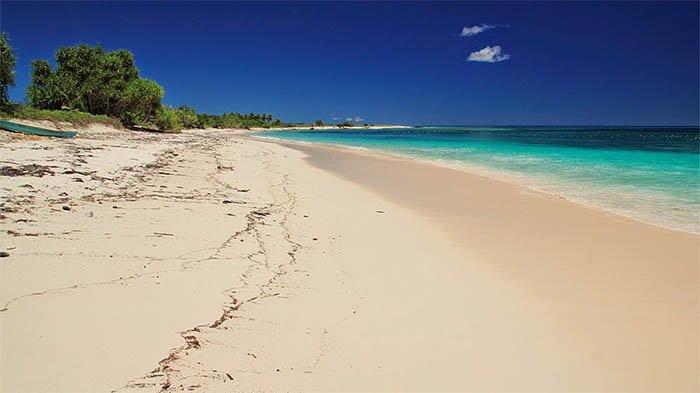 Pantai Otan di Kecamatan Semau , Kabupaten Kupang
