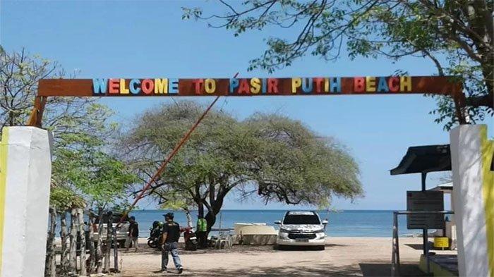 Pantai Pasir Putih Atapupu di Kabupaten Belu