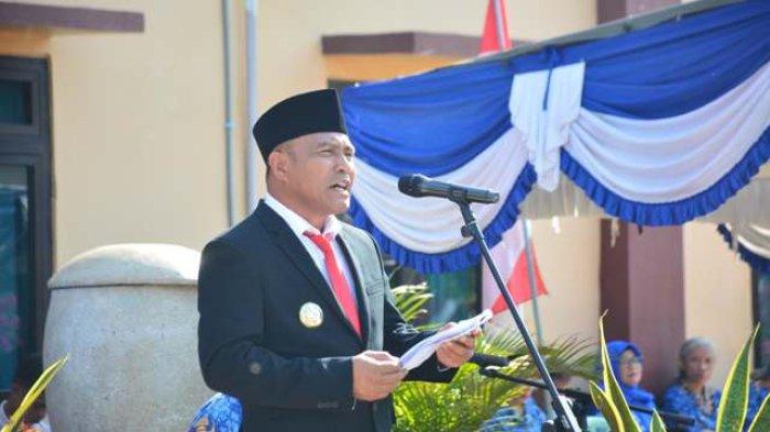 Penjabat Walikota Kupang, Linus Lusi saat apel Peringatan Hari Sumpah Pemuda, Senin 28 Oktober 2024.