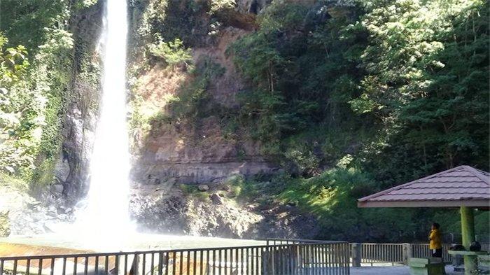 Pesona air terjun Ogi di Kelurahan Fobata, Kecamatan Bajawa, Kabupaten Ngada, Flores, NTT. Gambar diambil pada Jumat (20/9/2019).