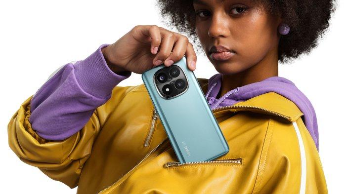 ILUSTRASI HP REDMI - Desain Redmi Note 14 Pro+ 5G warna Coral Green yang diunduh dari laman mi.co.id pada Senin (3/2/2025). Cek harga hp Redmi Note 14 Series resmi di Indonesia.