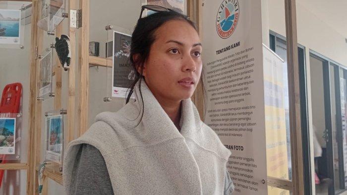 WISATAWAN - Ruth Krisnianti Utami, salah satu wisatawan yang menjadi korban penipuan salah satu travel agent di Labuan Bajo, Kabupaten Manggarai Barat, NTT.