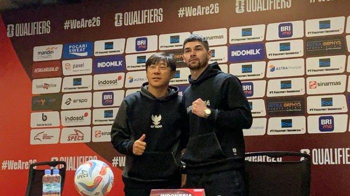 Pelatih Timnas Indonesia, Shin Tae-yong saat berbicara kepada wartawan menjelang duel melawan Vietnam dalam Kualifikasi Piala Dunia 2026 Zona Asia pada Rabu (20/3/2024).