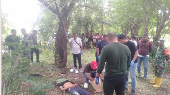 JENAZAH -- Jenazah berjenis kelamin laki-laki ditemukan tergeletak di kebun milik warga di Kelurahan Manulai 2, Kecamatan Alak, Kota Kupang, Sabtu (8/3).