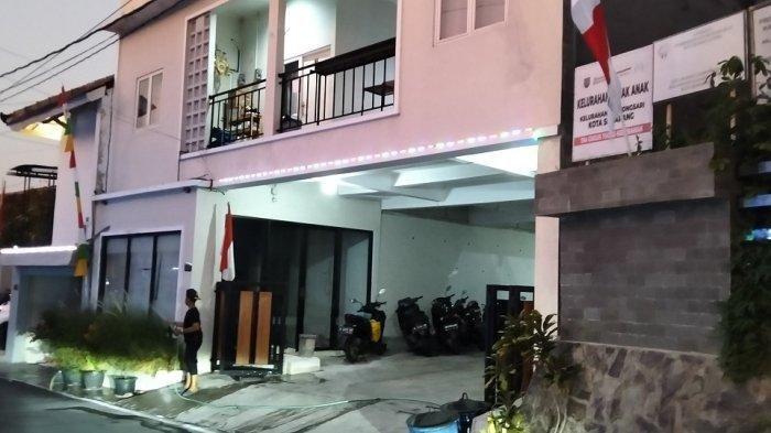 Tempat kos seorang dokter Program Pendidikan Spesialis (PPDS) Anastesi Fakultas Kedokteran Undip Aulia Risma Lestari di Lempongsari Semarang.