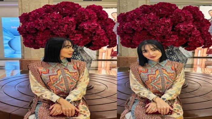 PENAMPILAN - Penampilan penyanyi dangdut Wika Salim.