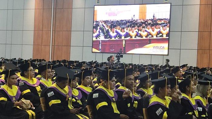 SUASANA - Suasana prosesi wisuda Universitas Terbuka (UT) Kupang, Senin, (28/4/2025), di Hotel Harper Kupang.