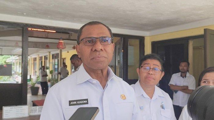 Wakil Gubernur (Wagub) NTT Johni Asadoma mengapresiasi tim sepakbola Persebata Lembata yang berhasil tembus Liga 3 Nasional musim 2025/2026.