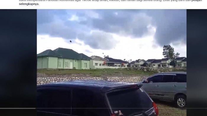 ANGIN PUTING BELIUNG - Berita Viral Puting Beling Menyapu dan Angkat Seng 011 Benar Merah Iskandarmudar Aceh Besar