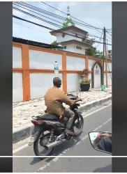 BOTOL - Bawa botol di sepeda motor Honda Supra X