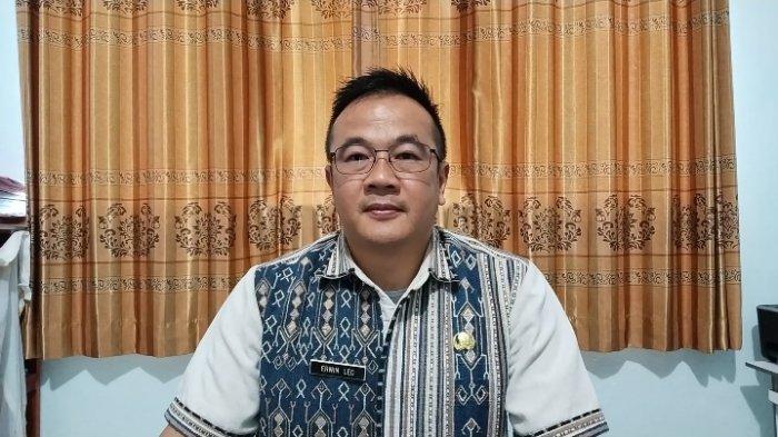 RESPON RSUD - Direktur RSUD SOE, dr. Erwin Leo saat diwawancara POS-KUPANG.COM di ruang kerjanya. Erwin merespon kasus bayi meninggal akibat terlambat rujukan.