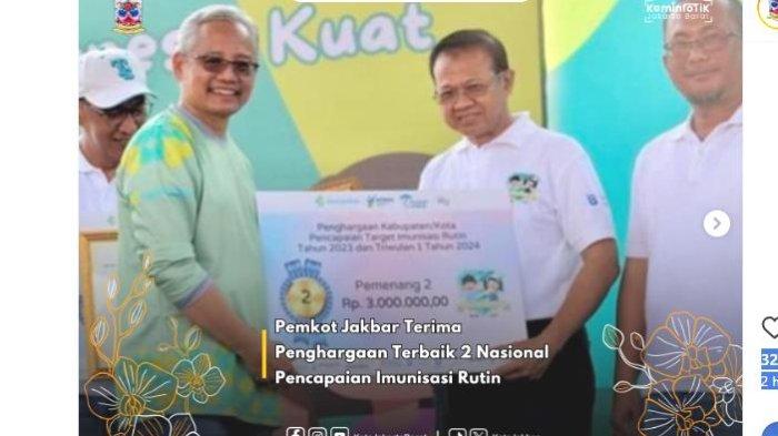 Pemerintah Kota Administrasi Jakarta Barat menerima penghargaan Pencapaian Imunisasi Rutin Tahun 2023 dan Triwulan I Tahun 2024 dari Kementerian Kesehatan (Kemenkes) RI sebagai terbaik kedua nasional