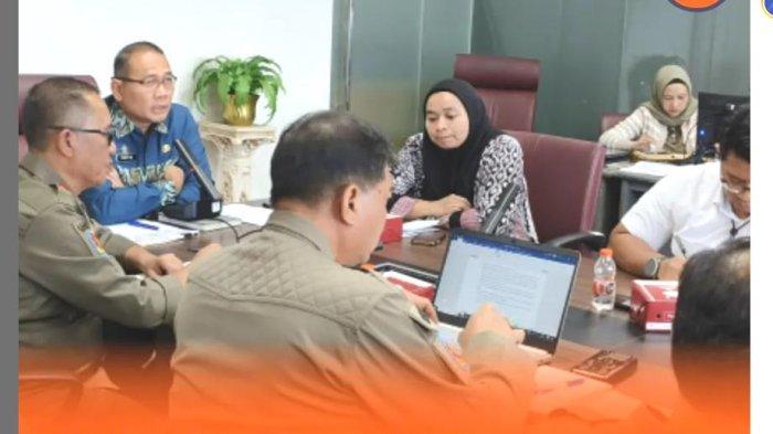 Satpol PP DKI Jakarta berencana menerapkan sanksi tindak pidana ringan (Tipiring) kepada Pemerlu Pelayanan Kesejahteraan Sosial (PPKS) dan juru parkir liar (Jukir) liar serta warga yang memberi uang kepada mereka, mulai Agustus 2024