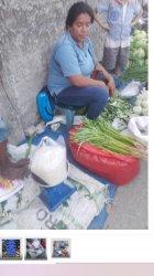 SAYUR KANGKUNG - Sayur kangkung di jual di Pasar Oeba Kelurahan Fatubesi, Kecamatan Kota Lama, Kota Kupang deng harga 3 ikat Rp 5.000
