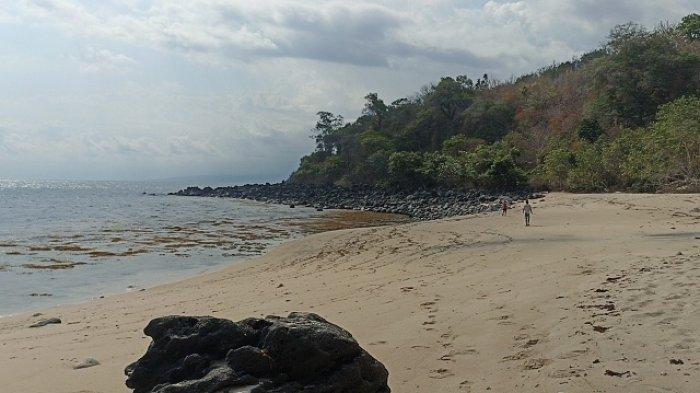 PANTAI BONDEI- Keindahan pemandangan di Pantai Bondei, Kabupaten Manggarai Timur.