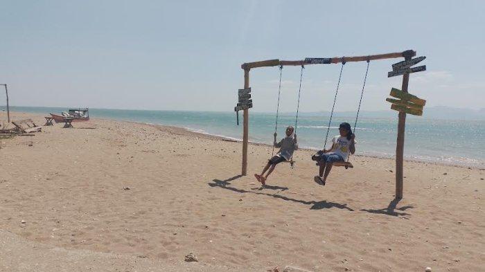 PANTAI SULAMANDA - Pantai Sulamanda desa Mata Air.