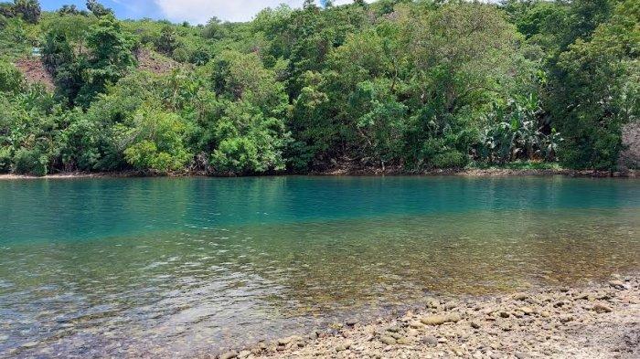 PANTAI - Pantai Telaga Biru di Desa Waibele, Kecamatan Lewolema, Flores Timur NTT