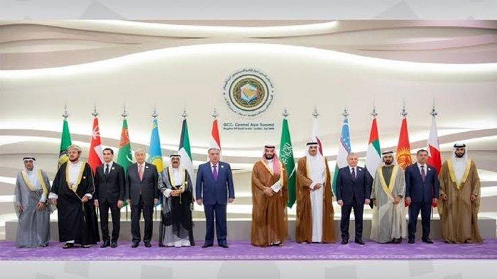 Para pemimpin Dewan Kerjasama Teluk (GCC - the Gulf Cooperation Council) dan Perhimpunan Bangsa-Bangsa Asia Tenggara (ASEAN) berkumpul di ibu kota Saudi, jumat 20 Oktober 2023, menandai pertemuan puncak yang pertama kalinya.