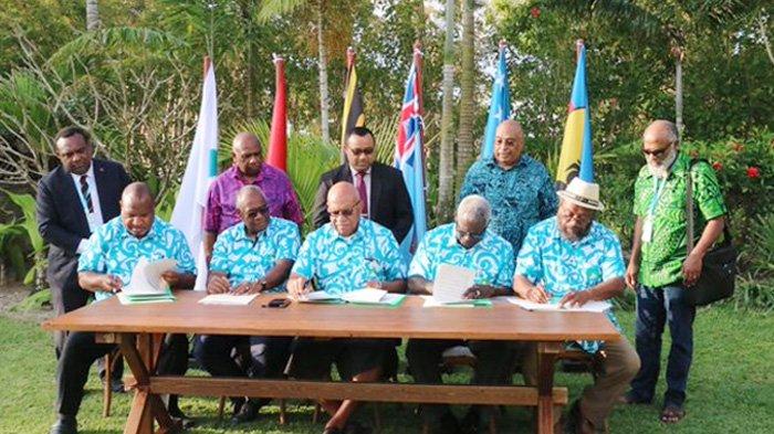 Para pemimpin Melanesia Spearhead Group telah menandatangani dua deklarasi untuk pertama kalinya. Yang pertama tentang iklim dan yang kedua tentang keamanan di Efate Utara beberapa waktu lalu. Pers akan diadakan di Port Vila. Isu Papua Barat kemungkinan besar akan dirujuk ke Forum Kepulauan Pasifik