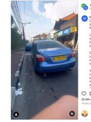 Sopir kendaraan taksi ini yang diduga mengancam dua wisatawan warga negara asing karena membayar Rp 50 ribu dan menjadi berita viral