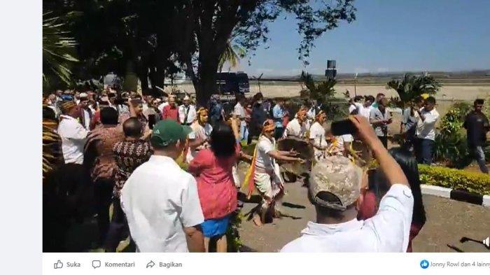 Viral Suasana penyambutan penjabat gubernur NTT, Ayodhia G. L kalake di Bandara Internasional Eltari Kupang, Kamis 7 September 2023 diiringi