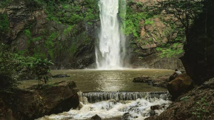 WISATA LOMBOK : Air Terjun Tiu Pupus.