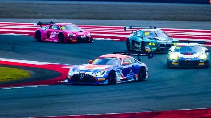 BALAP MOBIL - Race 2 GT World Challenge Asia 2025, di Pertamina Mandalika International Circuit, Minggu (11/5/2025). Suksesnya event balap ini tidak lepas dari peran PLN NTB yang menyuplai pasokan listrik selama balapan berlangsung.