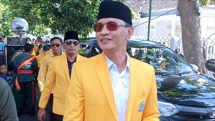 Ketua DPD Partai Golkar NTB H Mohan Roliskana.