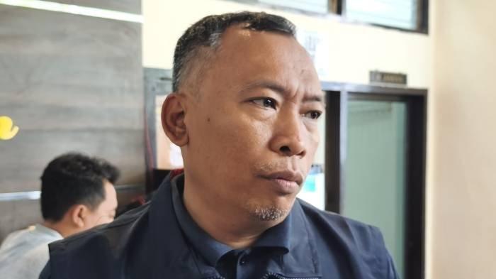 KASUS DOSEN CABUL : Koordinator Aliansi Stop Kekerasan Seksual, Joko Jumadi beberkan modus oknum dosen UIN Mataram cabuli mahasiswinya.