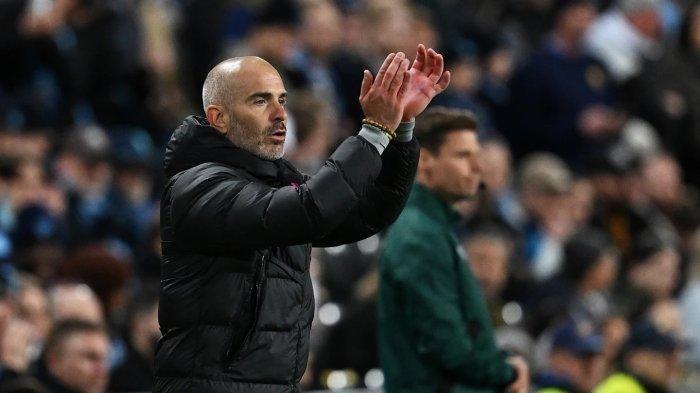 EKSPRESI MARESCA - Reaksi Pelatih Chelsea asal Italia Enzo Maresca selama pertandingan menghadapi Djurgardens IF pada leg pertama semifinal Liga Konferensi Eropa 2024/2025 di 3Arena Stadium, Swedia, Jumat (2/5/2025). Maresca menatap partai final dengan optimis. (Website Chelsea - 2/5/2025)