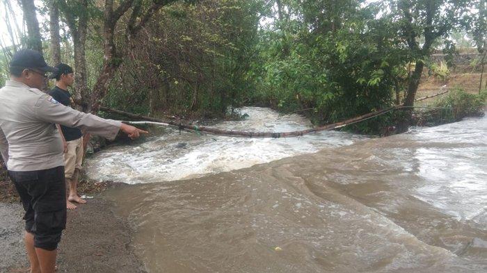 Lokasi Muhammad Khairul Aziz terseret arus sungai di Jembatan Tegal Lingkungan Lingkuk Kudung, Kelurahan Gerantung Karang, Kecamatan Praya Tengah, Lombok Tengah, Rabu (15/11/2023) pagi.