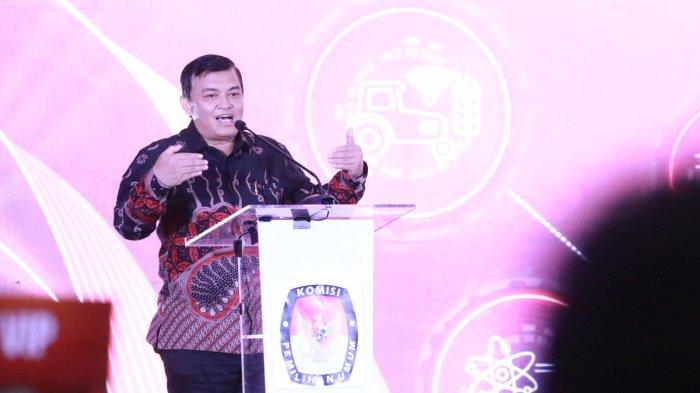 Kepala Badan Pembinaan Hukum Nasional, Widodo Ekatjahjana saat bicara dalam Rapat Koordinasi Pengelola JDIH dan Pemberian Anugerah JDIH KPU tahun 2023 di Hotel Pullman Central Park Jakarta, Kamis (9/11/2023).