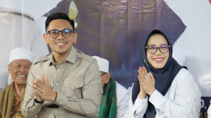 Farin - Khaeratun saat deklarasi di Lombok Barat.