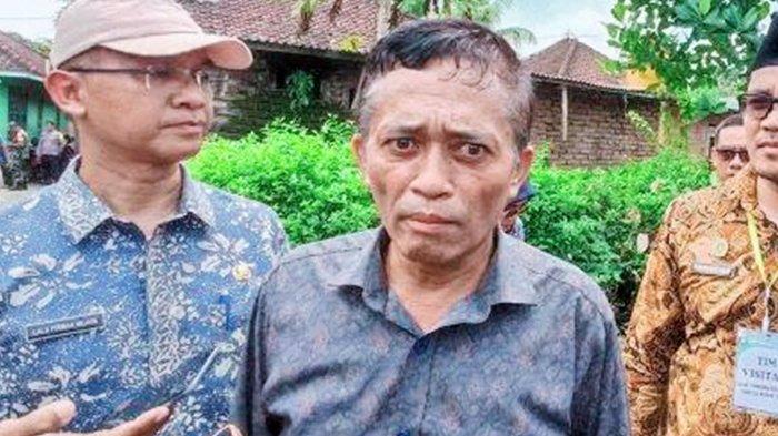 Bupati Lombok Tengah Lalu Pathul Bahri menyatakan diri maju dalam Pilkada 2024.