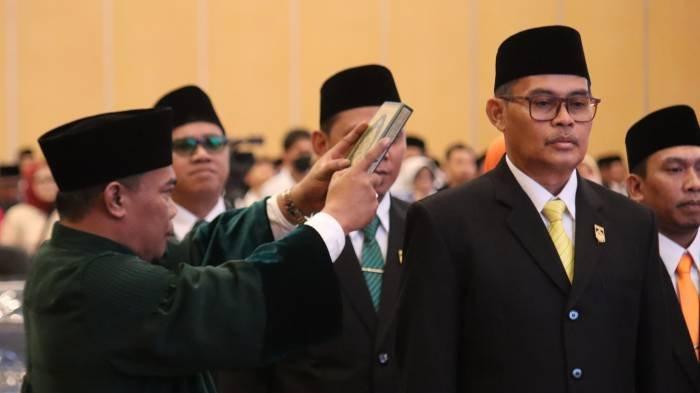 Abdul Malik ditunjuk jadi pimpinan sementara DPRD Kota Mataram usai pelantikan, Selasa (6/8/2024).