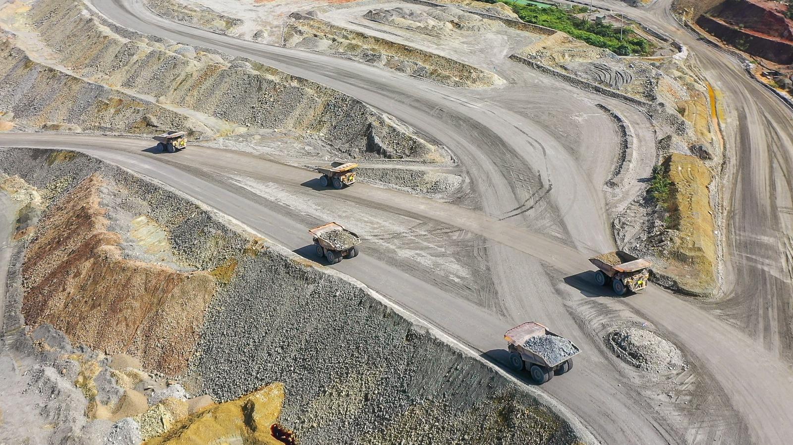 TAMBANG AMMAN - PT Amman Mineral Internasional Tbk (AMMAN) meraih penghargaan ‘World’s Most Trustworthy Companies 2024’ atau perusahaan paling terpercaya versi Majalah Newsweek.