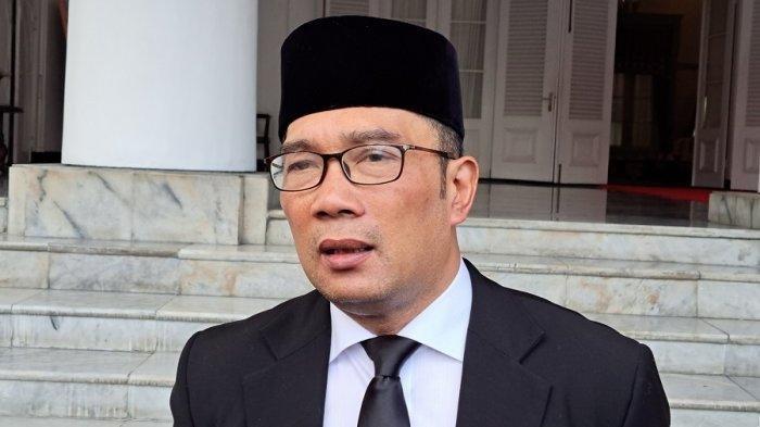 Gubernur Jawa Barat, Ridwan Kamil menempati posisi teratas survei cawapres
