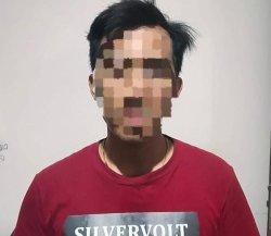 Tampang TJ (32) seorang pelaku pembacokan terhadap korban ZH (30) di depan SDN Pragaan Laok, Jl. Raya Sumenep - Pamekasan pada Sabtu (25/11/2023).
