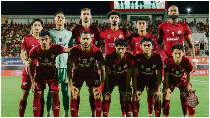 ALIHKAN FOKUS - Starting line up PSM Makassar saat melawan Cong An Ha Noi FC di ASEAN Club Championship (ACC) 2024/2025 di Stadion BJ Habibie, Parepare, Rabu (2/4/2025). PSM Makassar alihkan fokus ke Liga 1 untuk hadapi Semen Padang di Stadion BJ Habibie, Kamis (10/4/2025).