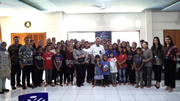 Melalui program TJSL, BNI Kantor Wilayah 07 membagikan 2.500 paket pangan ke seluruh area kerjanya (Sulsel, Sulbar, Sultra dan Maluku) berupa beras, minyak, gula pasir, mie instan, dan kebutuhan pokok lainnya.