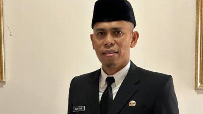 MUNDUR JABATAN - Kepala BKPSDM Bone, Andi Muhammad Guntur, dikabarkan mengundurkan diri dari jabatannya. Hingga kini, belum ada konfirmasi resmi dari yang bersangkutan.
