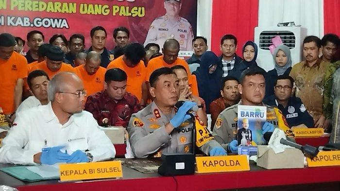 Kapolda Sulsel Irjen Pol Yudhiawan Wibisono saat konferensi pers di Mapolres Gowa, Kamis (19/12/2024) siang.